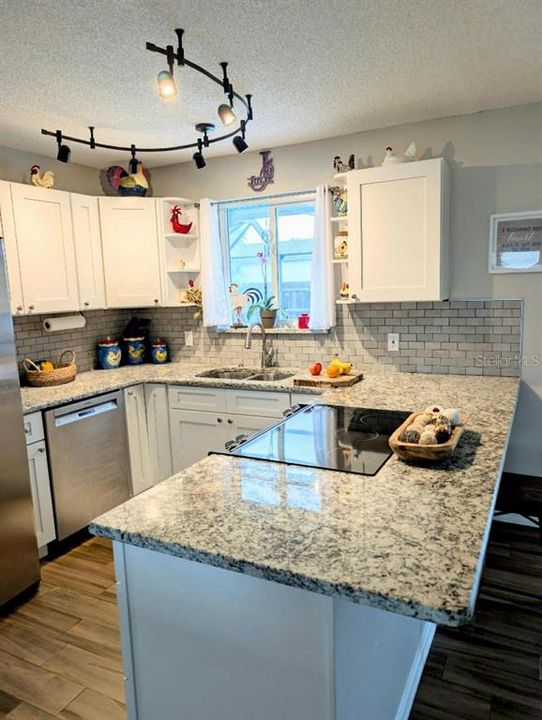 En Venta: $333,800 (3 camas, 2 baños, 1272 Pies cuadrados)