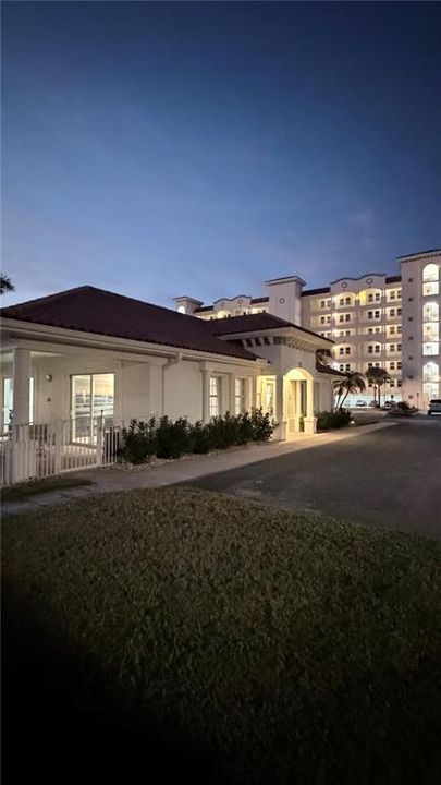 В аренду: $4,500 (3 спален, 3 ванн, 1995 Квадратных фут)