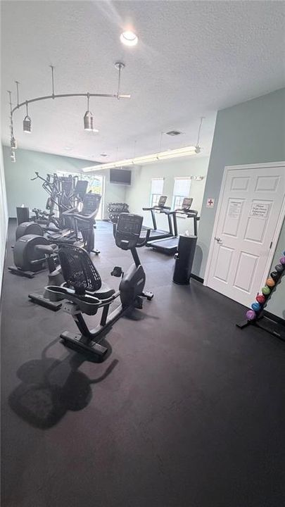 В аренду: $4,500 (3 спален, 3 ванн, 1995 Квадратных фут)