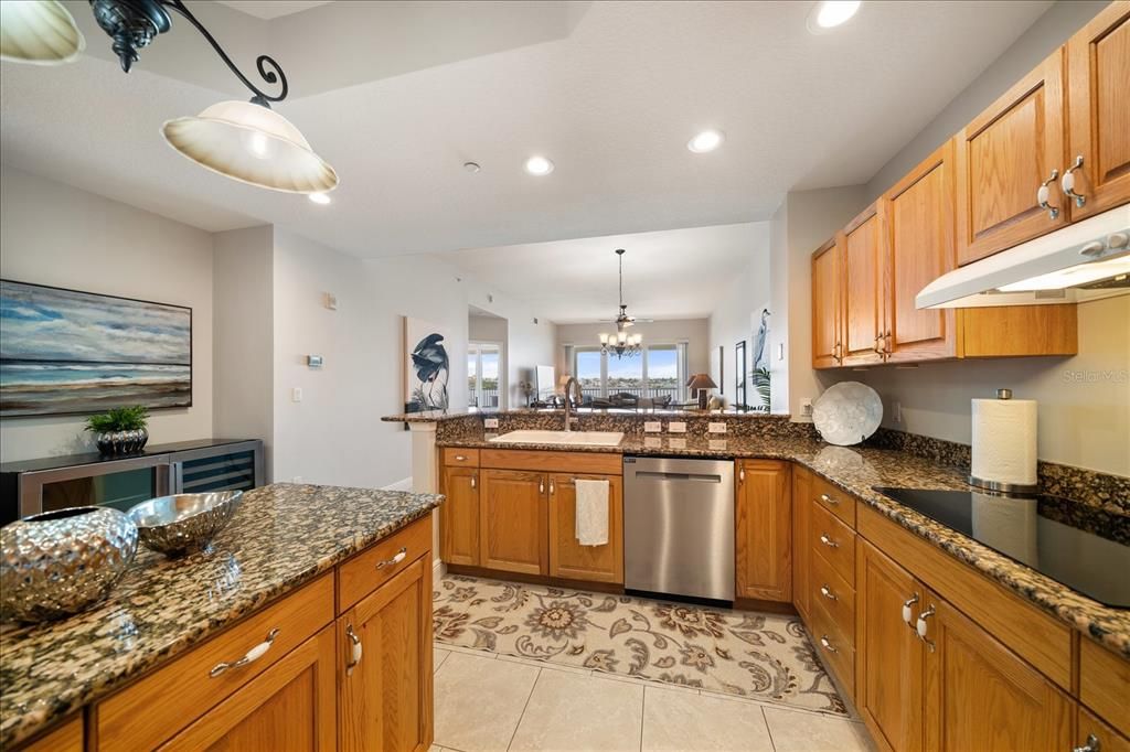 В аренду: $4,500 (3 спален, 3 ванн, 1995 Квадратных фут)