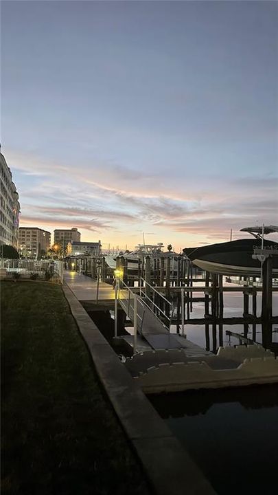 В аренду: $4,500 (3 спален, 3 ванн, 1995 Квадратных фут)