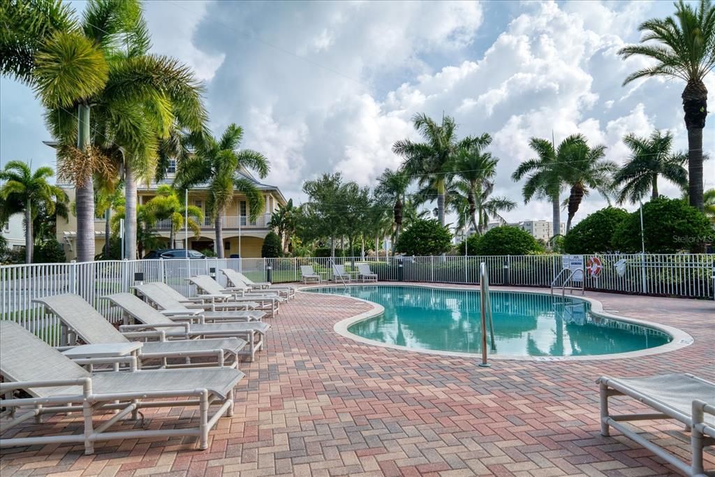 В аренду: $4,500 (3 спален, 3 ванн, 1995 Квадратных фут)