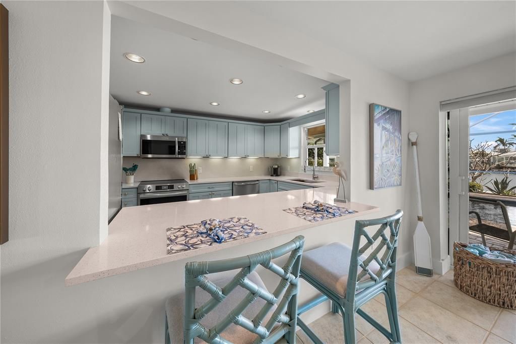 待售: $1,795,000 (3 贝兹, 2 浴室, 1394 平方英尺)