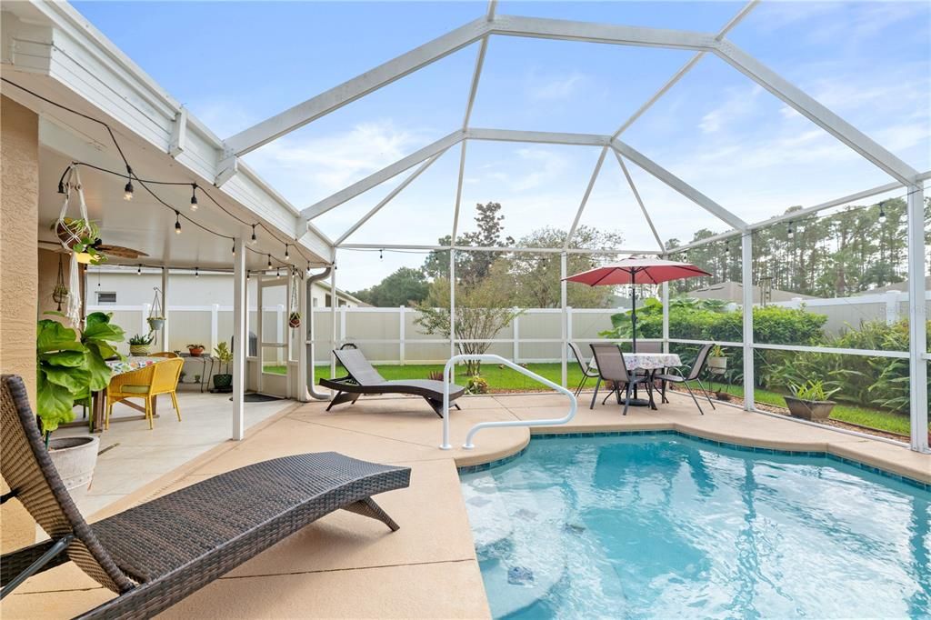 Под контрактом: $385,000 (3 спален, 2 ванн, 1929 Квадратных фут)