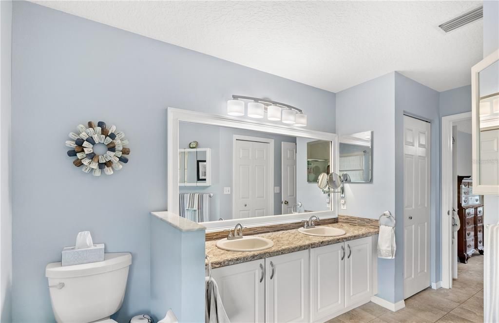 Под контрактом: $385,000 (3 спален, 2 ванн, 1929 Квадратных фут)