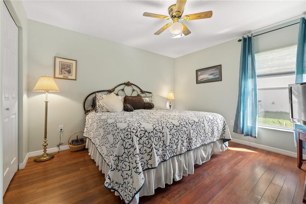 Под контрактом: $385,000 (3 спален, 2 ванн, 1929 Квадратных фут)