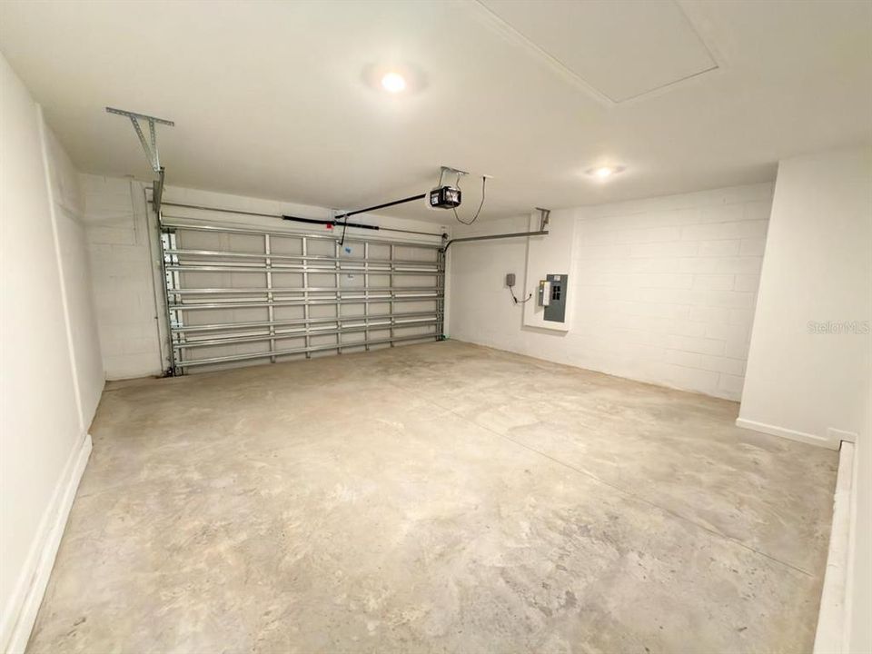 出租: $2,500 (4 贝兹, 2 浴室, 1824 平方英尺)