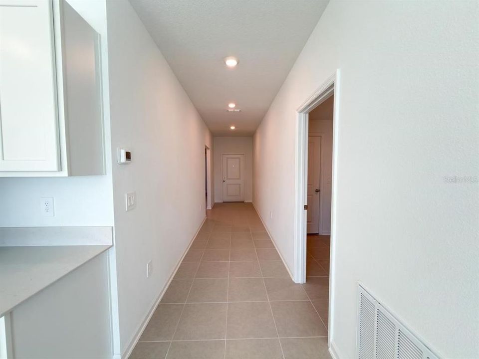 出租: $2,500 (4 贝兹, 2 浴室, 1824 平方英尺)