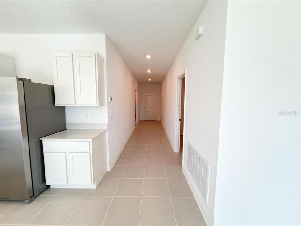 出租: $2,500 (4 贝兹, 2 浴室, 1824 平方英尺)