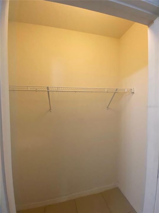 For Rent: $1,975 (4 beds, 2 baths, 1823 Square Feet)