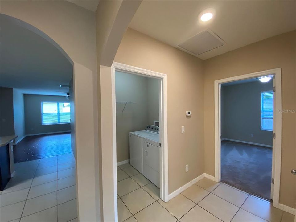 For Rent: $1,975 (4 beds, 2 baths, 1823 Square Feet)