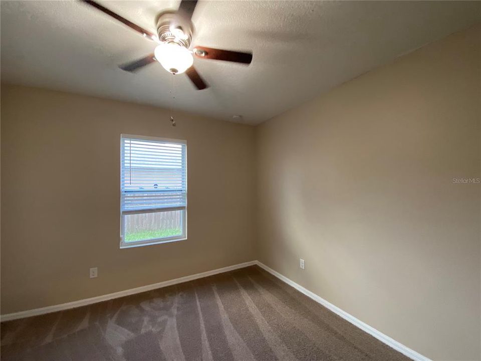 For Rent: $1,975 (4 beds, 2 baths, 1823 Square Feet)