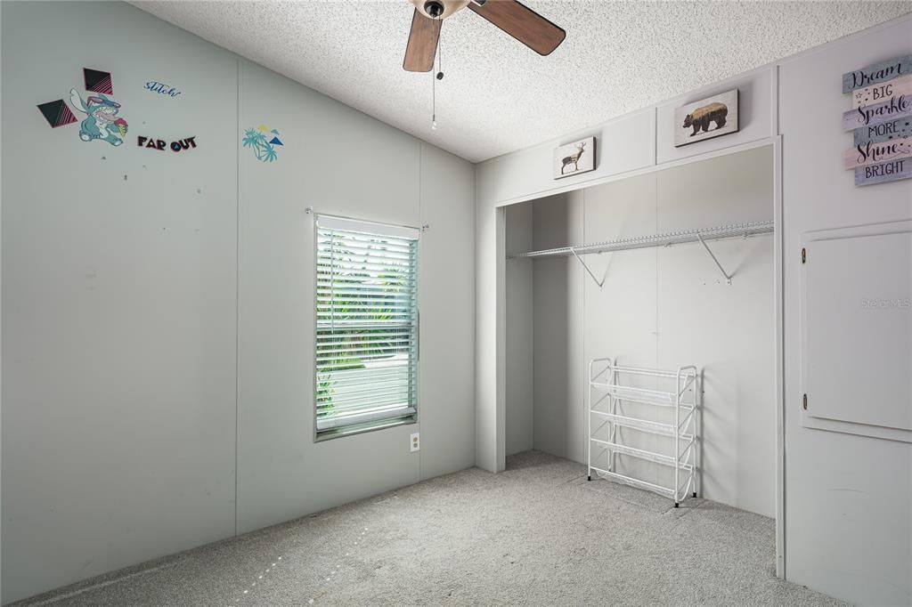 For Sale: $104,000 (2 beds, 2 baths, 832 Square Feet)