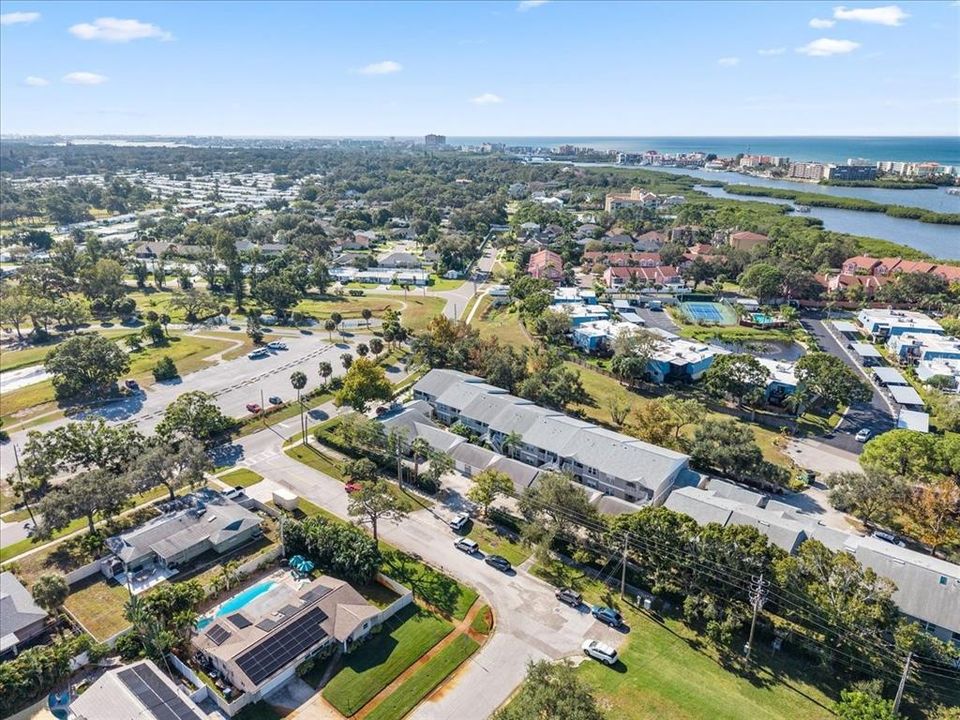 For Sale: $380,000 (2 beds, 2 baths, 1250 Square Feet)