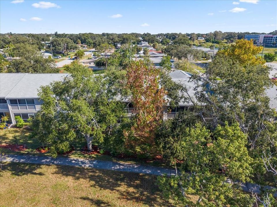 For Sale: $380,000 (2 beds, 2 baths, 1250 Square Feet)