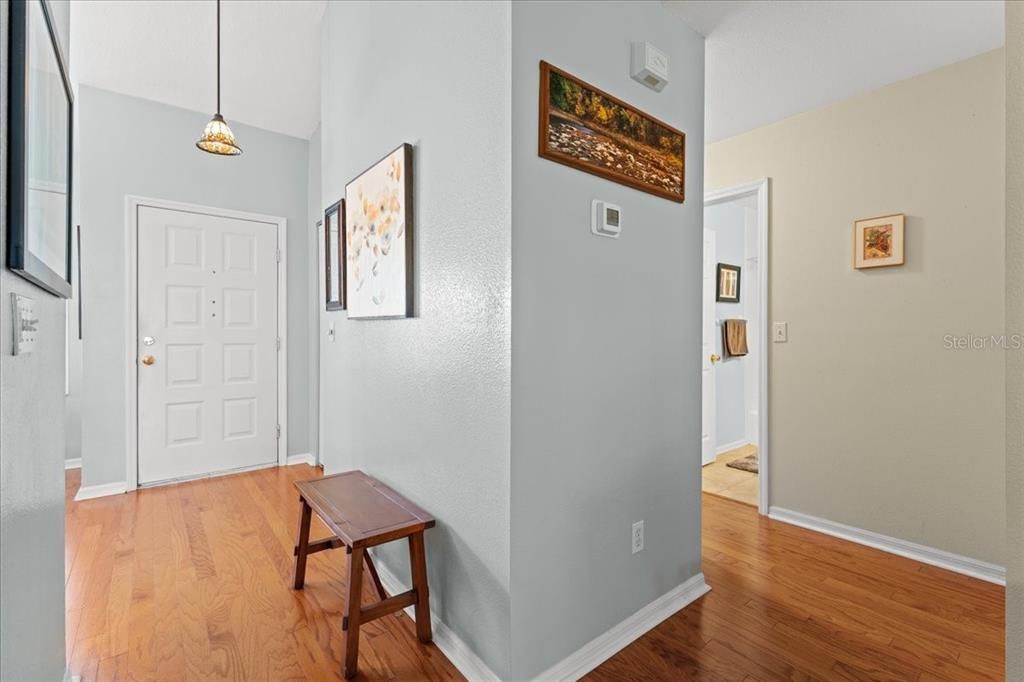For Sale: $380,000 (2 beds, 2 baths, 1250 Square Feet)
