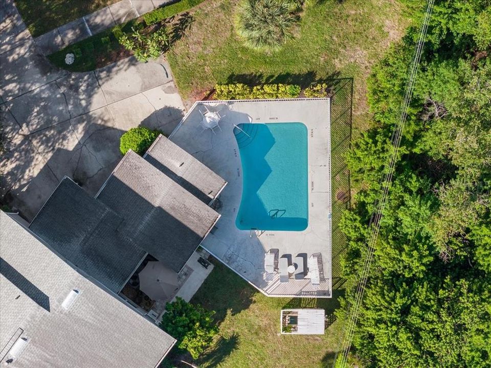 For Sale: $380,000 (2 beds, 2 baths, 1250 Square Feet)