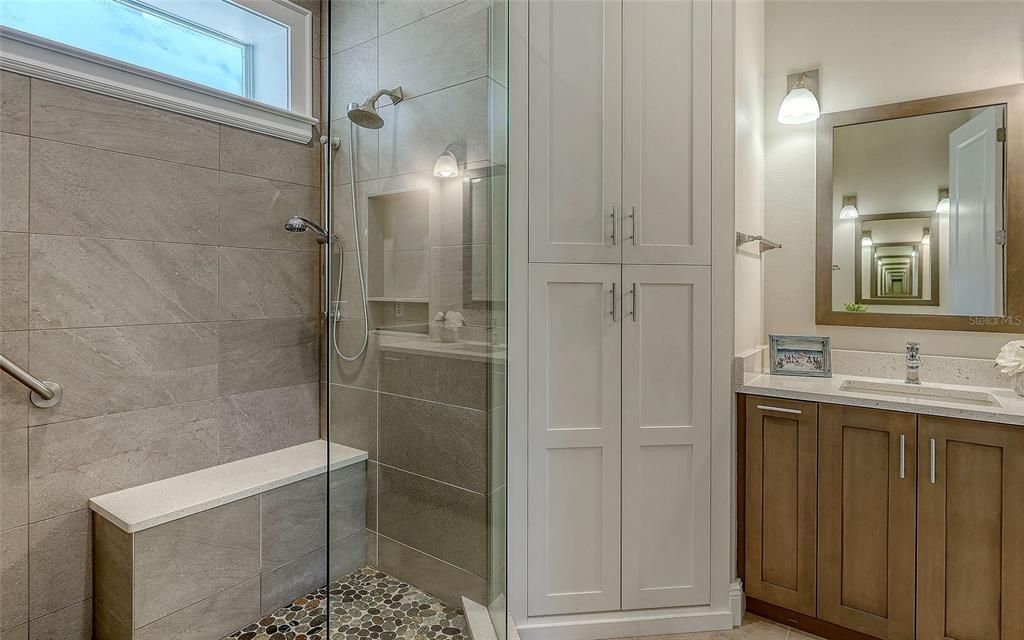 待售: $1,595,000 (5 贝兹, 4 浴室, 2853 平方英尺)