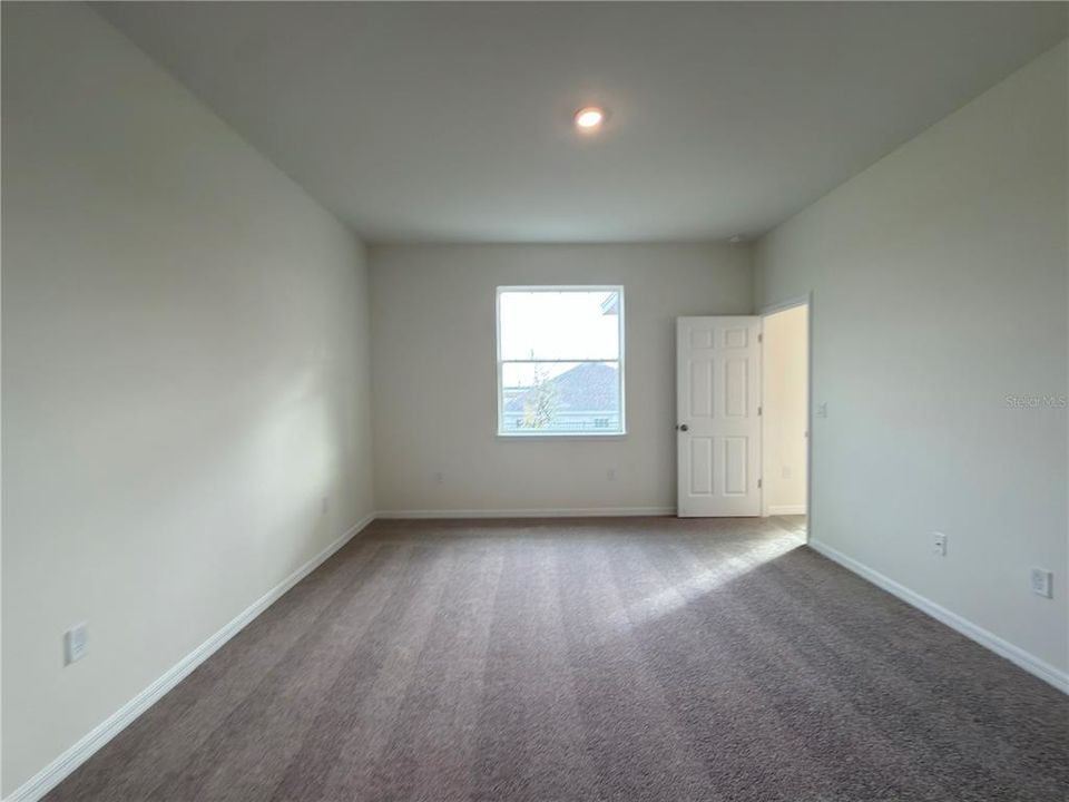 На продажу: $336,990 (3 спален, 2 ванн, 1663 Квадратных фут)