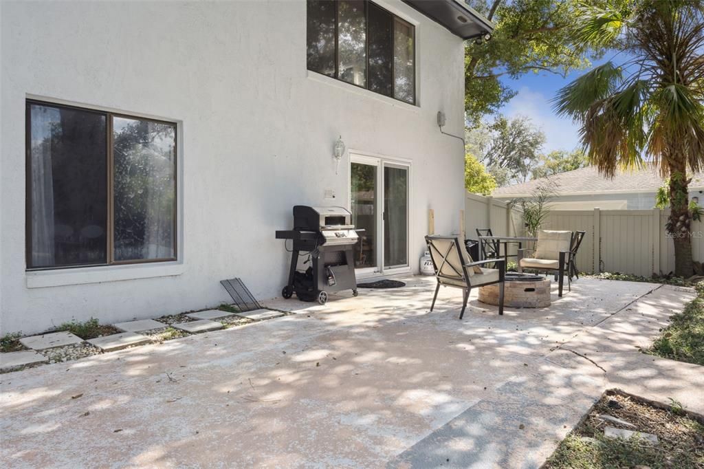 En Venta: $699,999 (5 camas, 3 baños, 2823 Pies cuadrados)