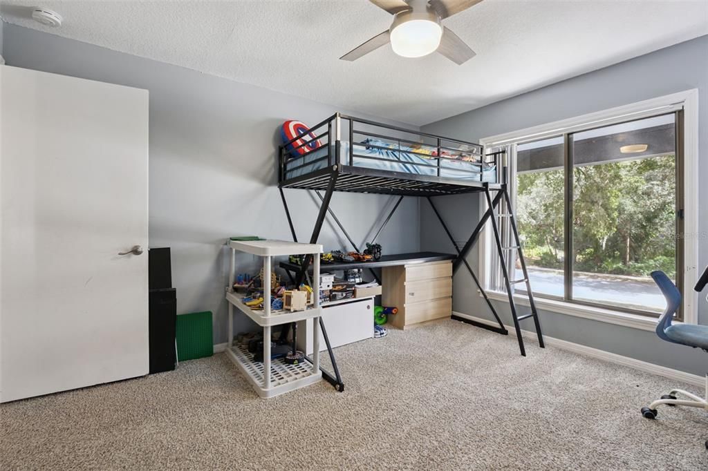 En Venta: $699,999 (5 camas, 3 baños, 2823 Pies cuadrados)