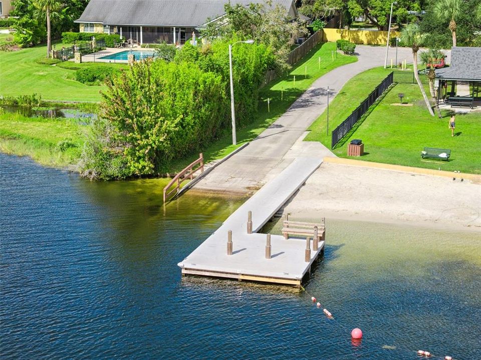 En Venta: $699,999 (5 camas, 3 baños, 2823 Pies cuadrados)