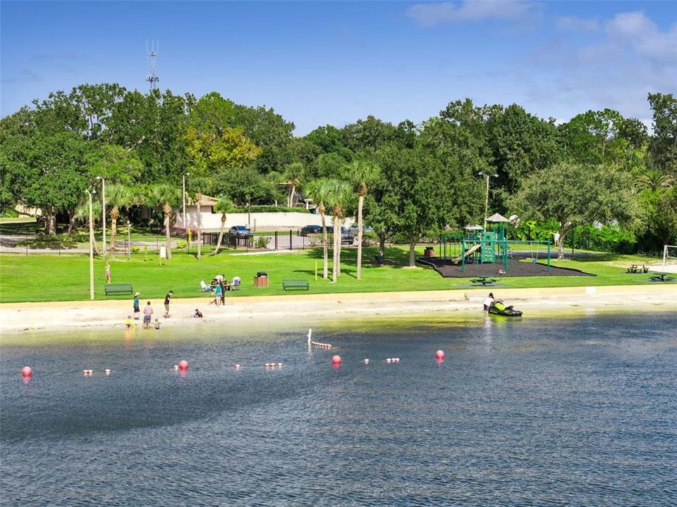 En Venta: $699,999 (5 camas, 3 baños, 2823 Pies cuadrados)