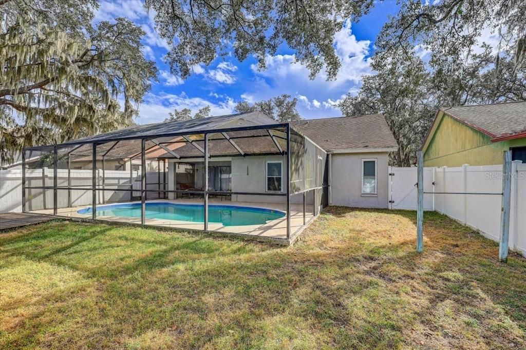 For Sale: $360,000 (3 beds, 2 baths, 1464 Square Feet)