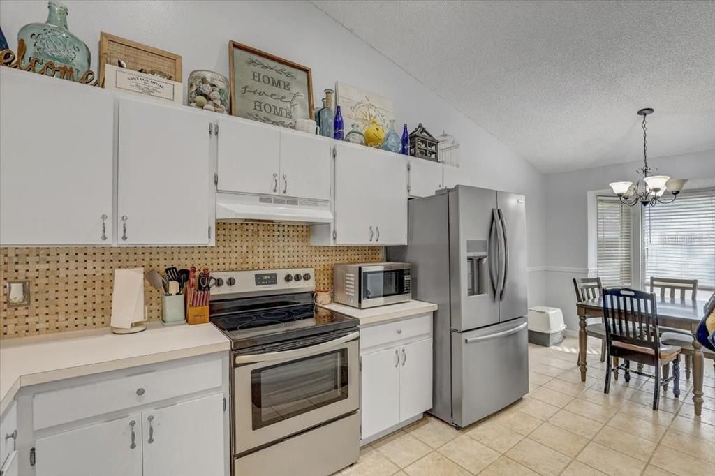 For Sale: $360,000 (3 beds, 2 baths, 1464 Square Feet)