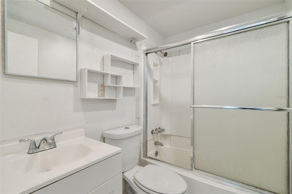 Active With Contract: $399,900 (4 beds, 3 baths, 1711 Square Feet)