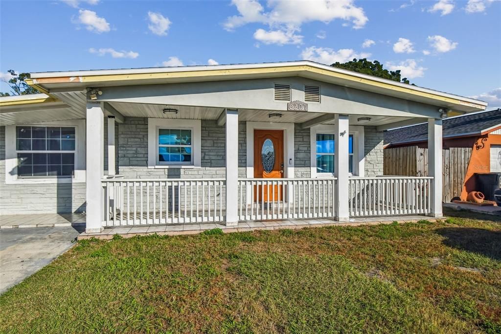 Active With Contract: $399,900 (4 beds, 3 baths, 1711 Square Feet)