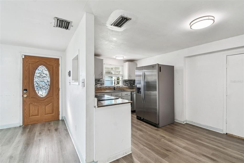 Active With Contract: $399,900 (4 beds, 3 baths, 1711 Square Feet)