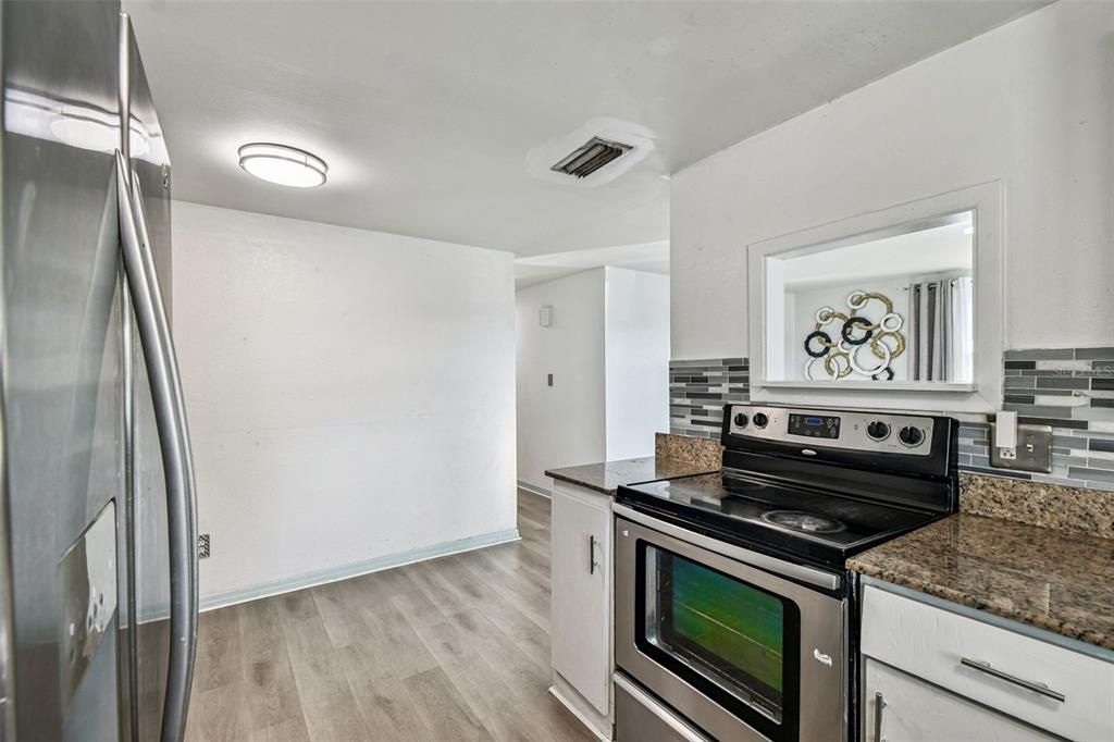 Active With Contract: $399,900 (4 beds, 3 baths, 1711 Square Feet)