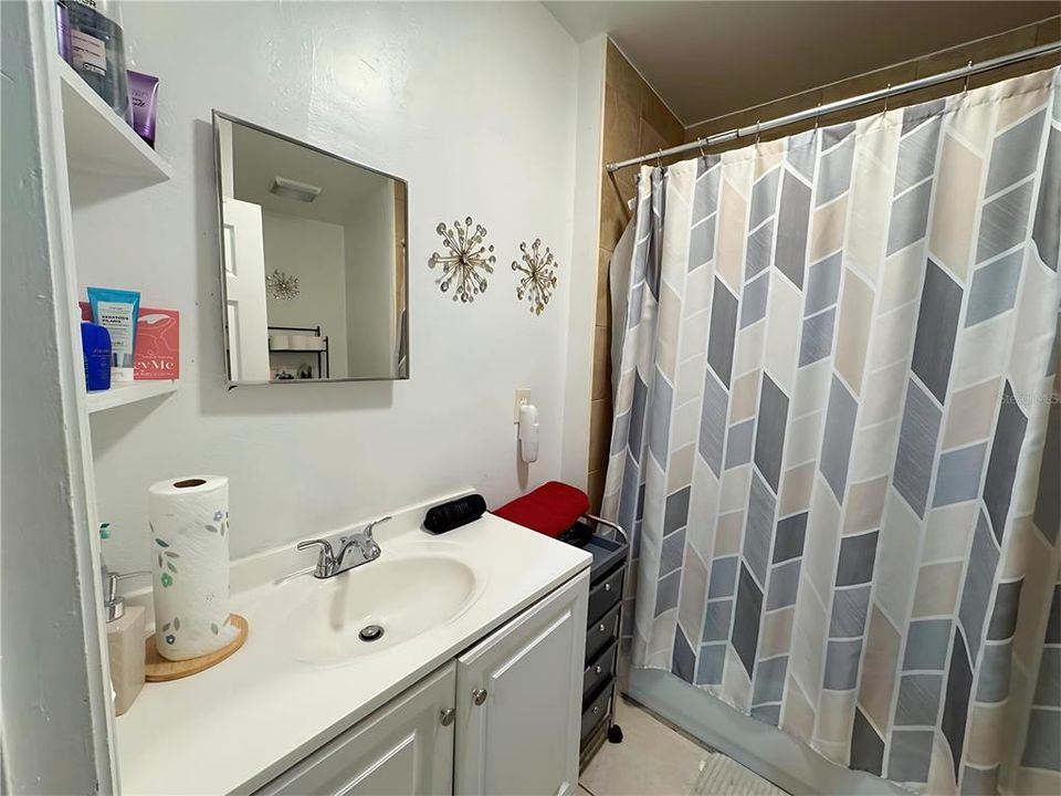 Active With Contract: $399,900 (4 beds, 3 baths, 1711 Square Feet)