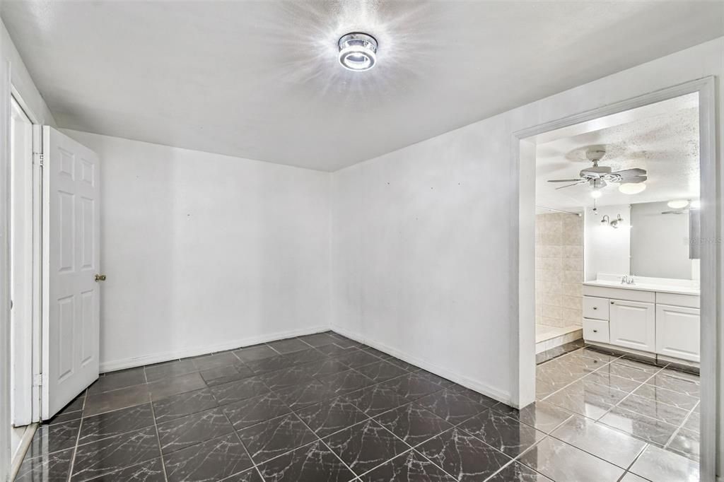 Active With Contract: $399,900 (4 beds, 3 baths, 1711 Square Feet)