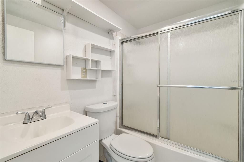 Active With Contract: $399,900 (4 beds, 3 baths, 1711 Square Feet)