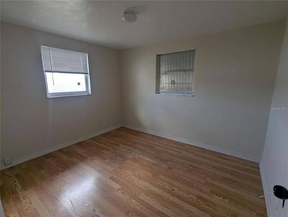 出租: $1,450 (2 贝兹, 1 浴室, 948 平方英尺)