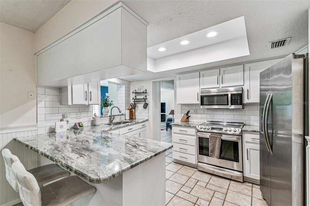 Activo con contrato: $575,000 (4 camas, 2 baños, 1953 Pies cuadrados)