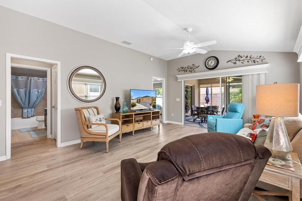 待售: $449,900 (3 贝兹, 2 浴室, 1446 平方英尺)