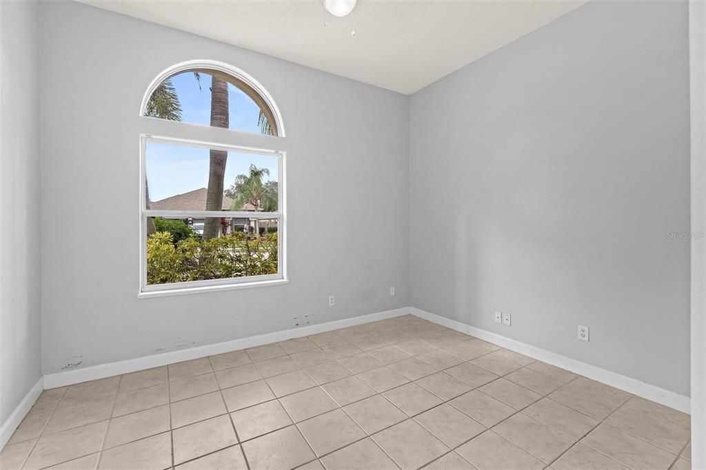 En Venta: $470,000 (4 camas, 2 baños, 2028 Pies cuadrados)