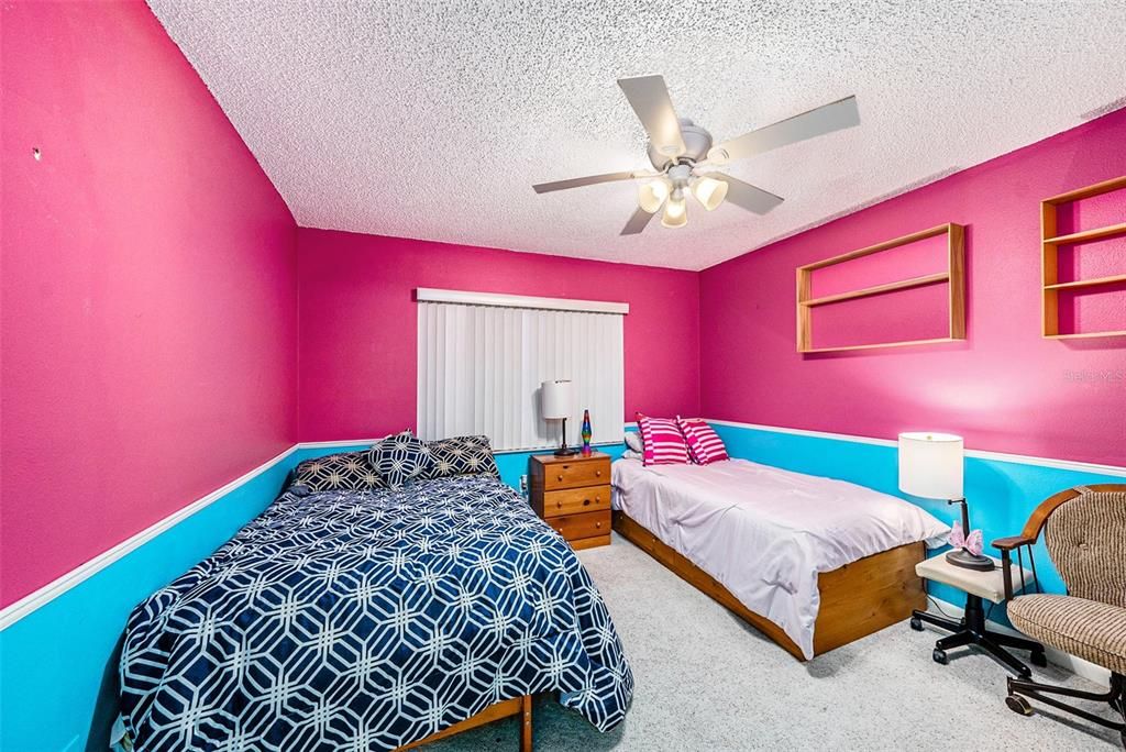 Activo con contrato: $450,000 (2 camas, 2 baños, 1085 Pies cuadrados)