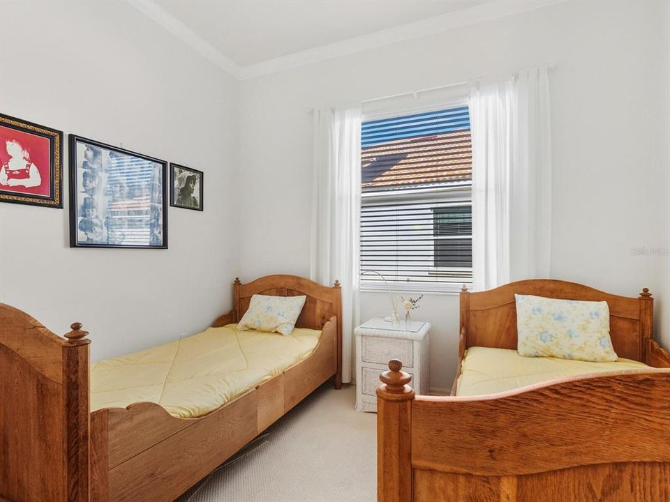 For Sale: $595,000 (3 beds, 2 baths, 2162 Square Feet)