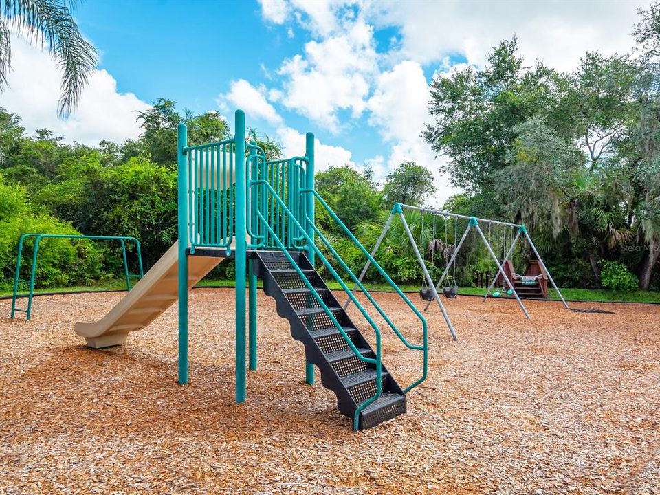 For Sale: $595,000 (3 beds, 2 baths, 2162 Square Feet)