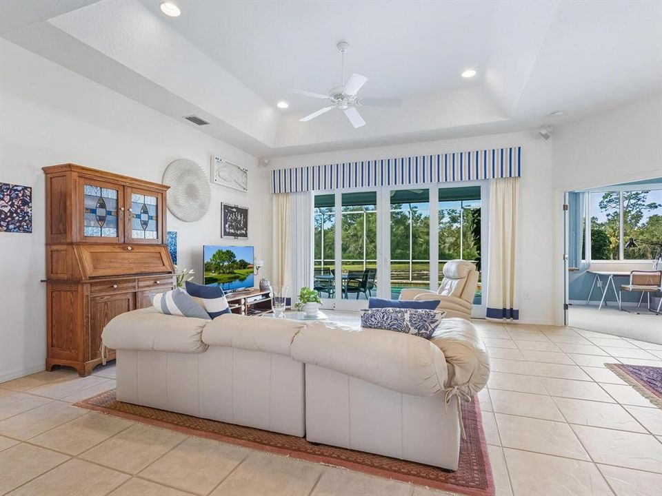 For Sale: $595,000 (3 beds, 2 baths, 2162 Square Feet)