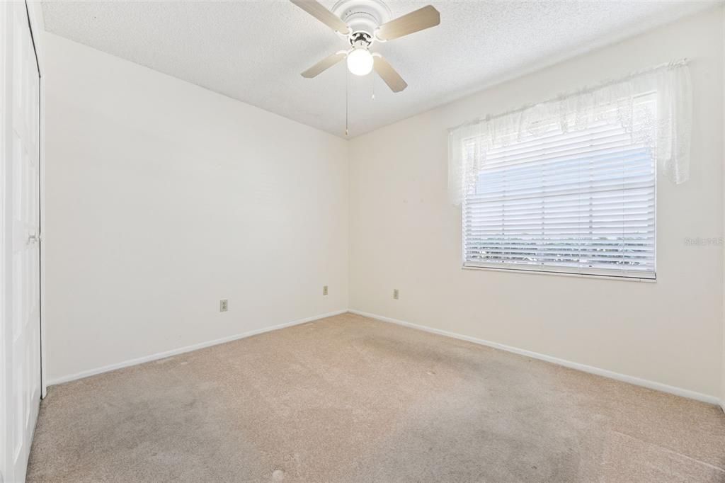 На продажу: $222,900 (2 спален, 2 ванн, 1031 Квадратных фут)