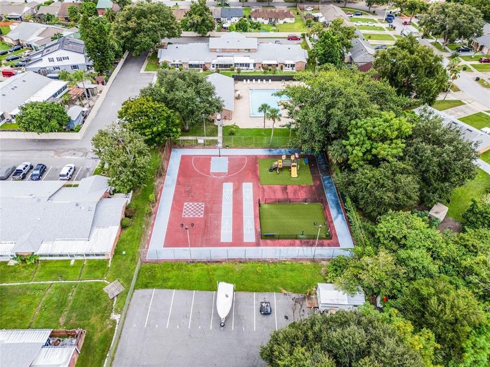 На продажу: $222,900 (2 спален, 2 ванн, 1031 Квадратных фут)