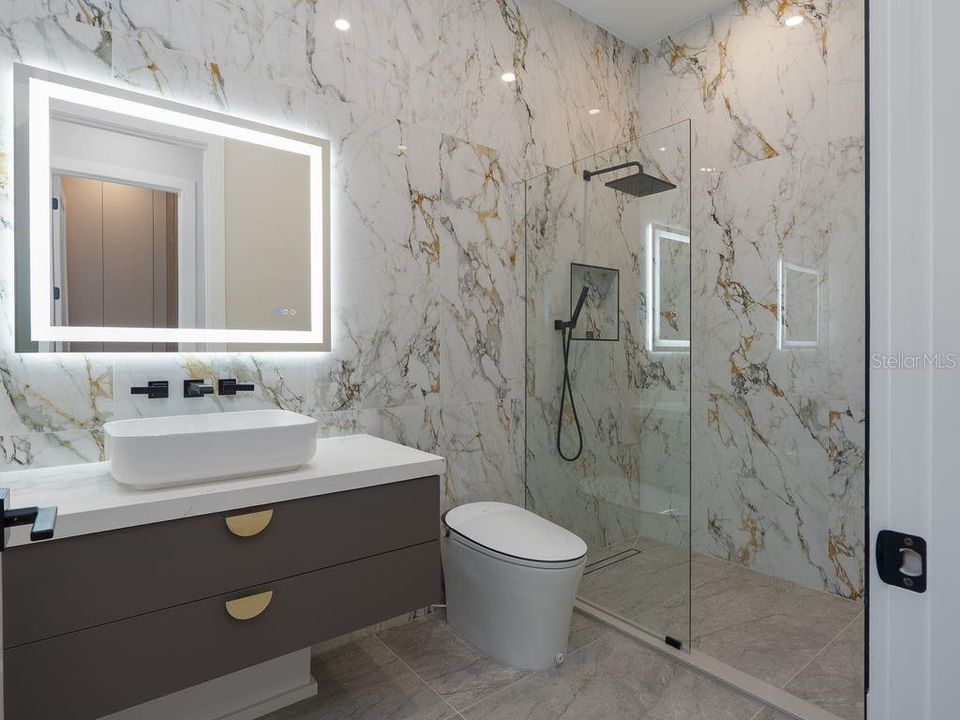 На продажу: $2,850,000 (4 спален, 4 ванн, 3954 Квадратных фут)