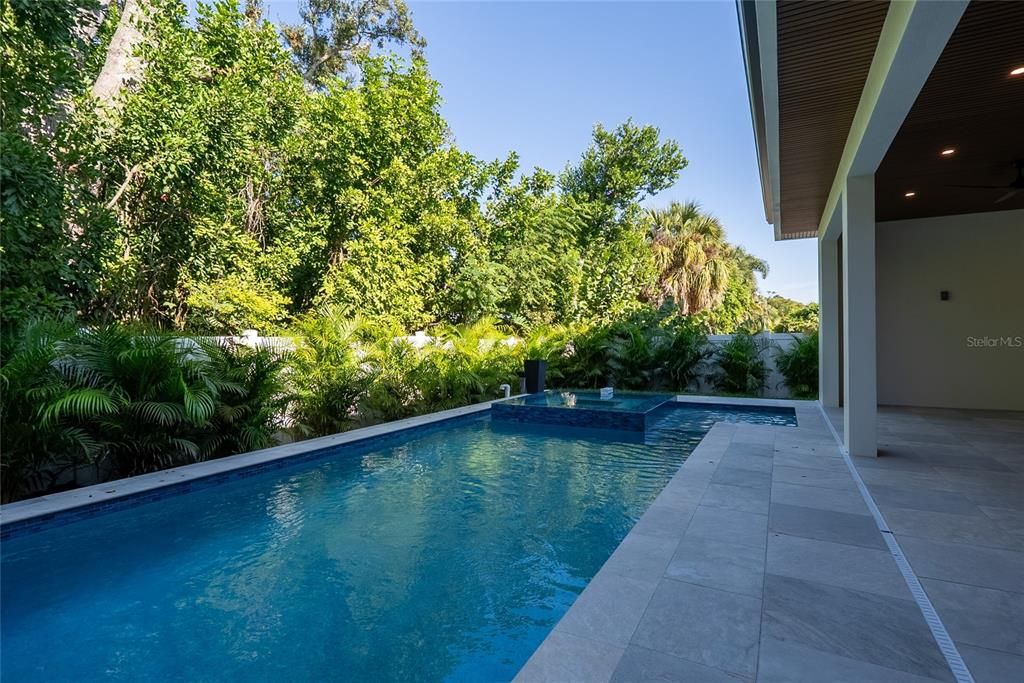 На продажу: $2,850,000 (4 спален, 4 ванн, 3954 Квадратных фут)