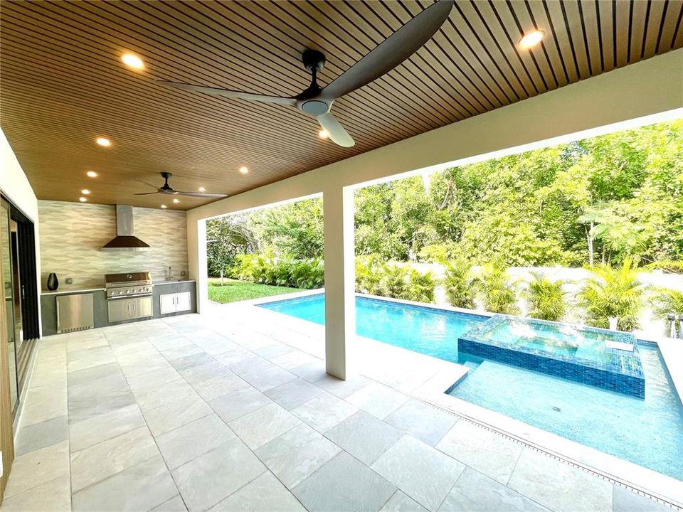 На продажу: $2,850,000 (4 спален, 4 ванн, 3954 Квадратных фут)