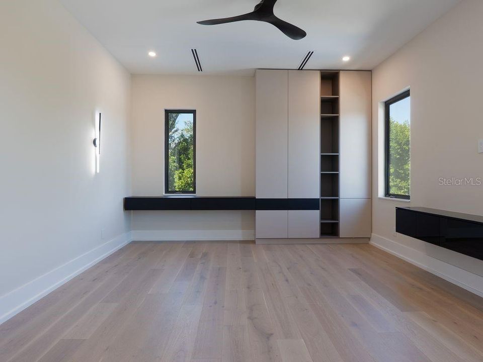 На продажу: $2,850,000 (4 спален, 4 ванн, 3954 Квадратных фут)